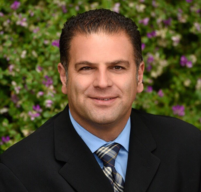 Dr. Afshin Kaivan-Mehr, DC, auto accident chiropractor La Verne, CA