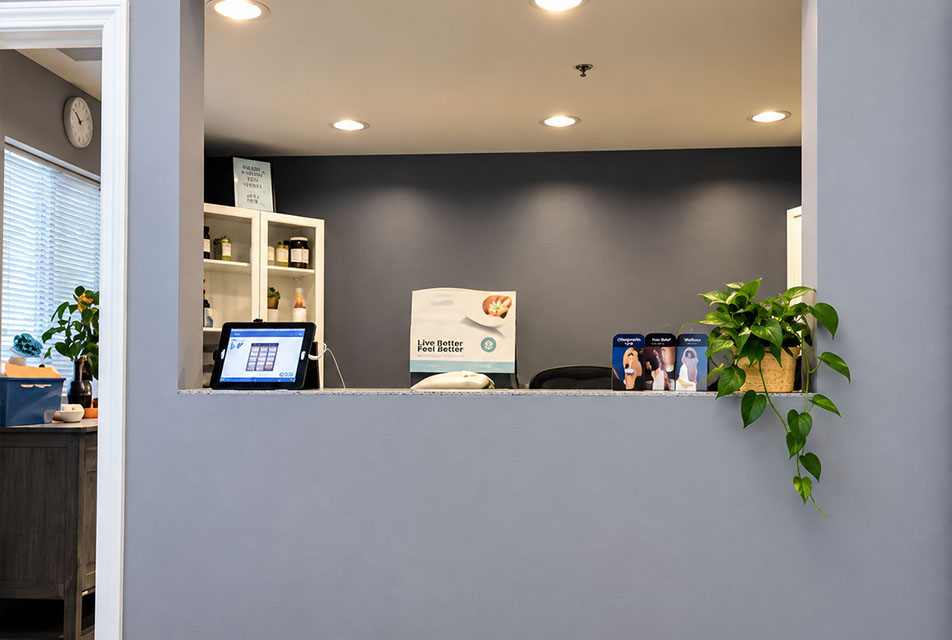 La Verne Auto Accident Injury Chiropractic's front desk