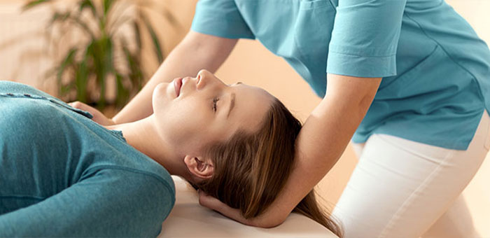 chiropractor for neck pain in La Verne